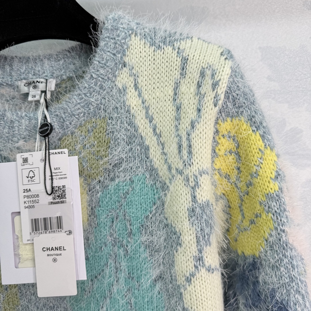 Chanel Heavy Mohair Crew Neck Long Sleeve Top - Image 5